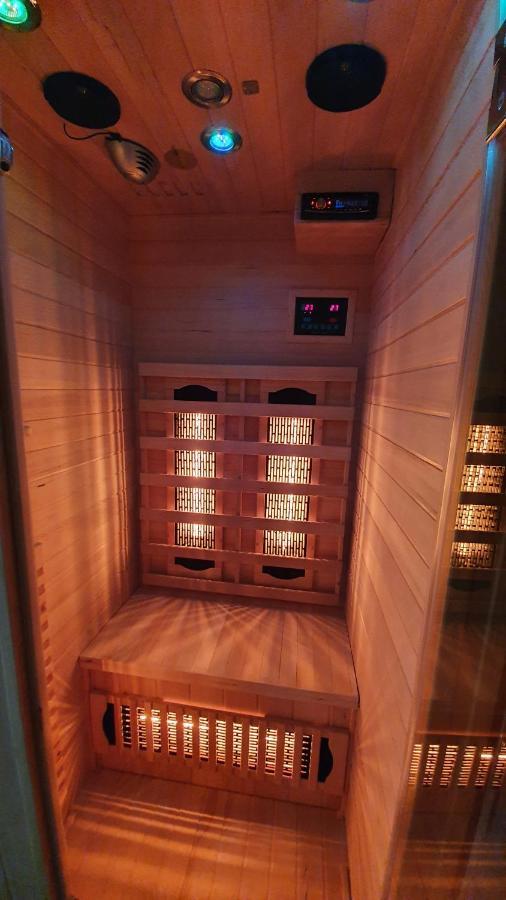 Apartament Sonia Sauna-Targi-Garaz キェルツェ エクステリア 写真